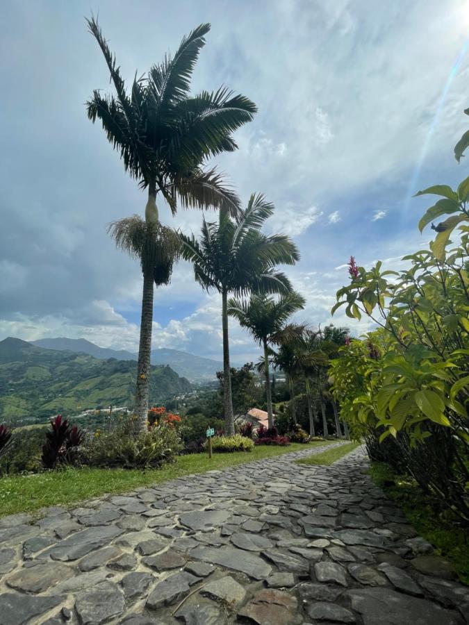 Finca Hotel Tierra Verde Girardota Exterior photo